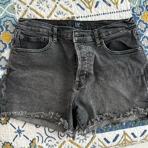 Gap Demin 1969 Black Denim Shorts